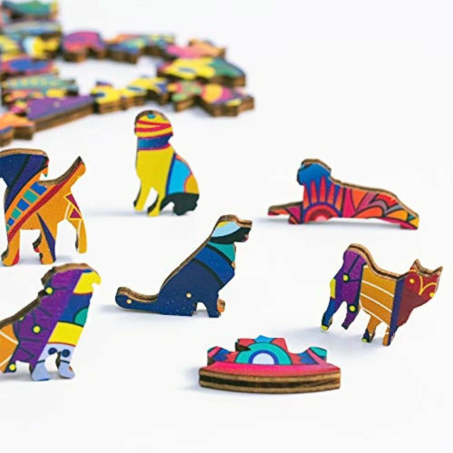 Buntes Muster-Holzpuzzle – Kreative Entspannung